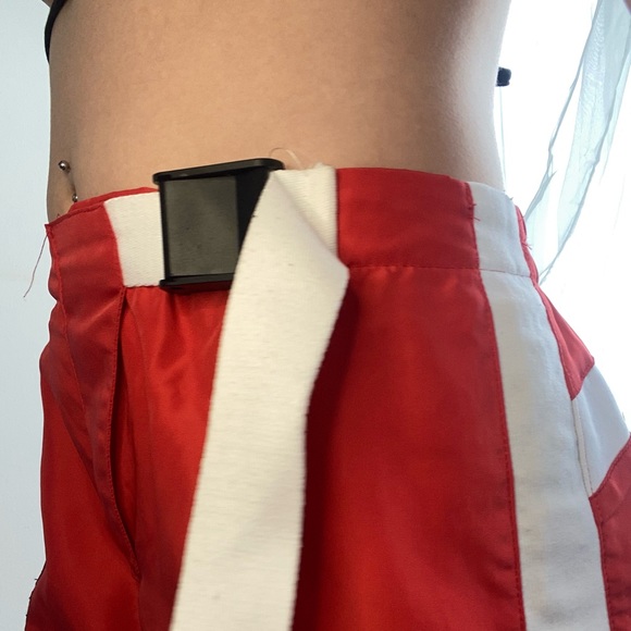 🚨Warning 🚨 Red cargo pants - Picture 2 of 10